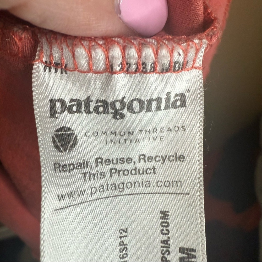 Patagonia Halter Tribal Shelf Bra Size Medium Vibrant Activewear Outdoor Hiking - Picture 6 of 11